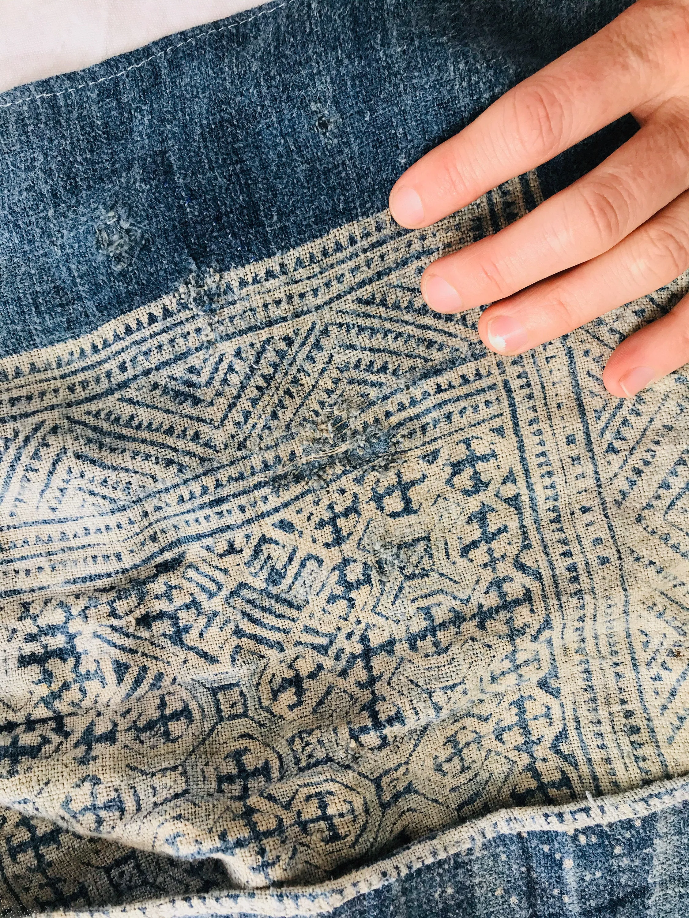 Vintage Hmong Indigo Hemp Linen Scarf, Wrap. Batik